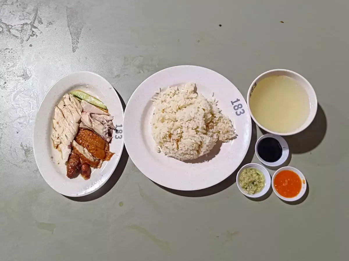 183 Hainanese Chicken Rice Kepong Baru: Hainanese Chicken & Roast Chicken with Rice & Soup