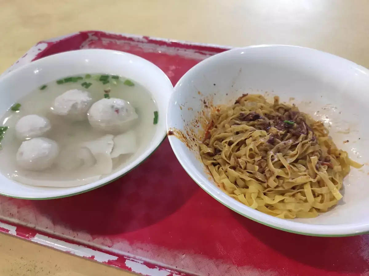 ABC Hawker Ah Hua Fish Ball Noodle: Mee Pok & Soup
