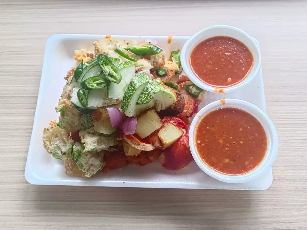 Adam's Indian Rojak: Assorted Imdian Rojak & Sauce