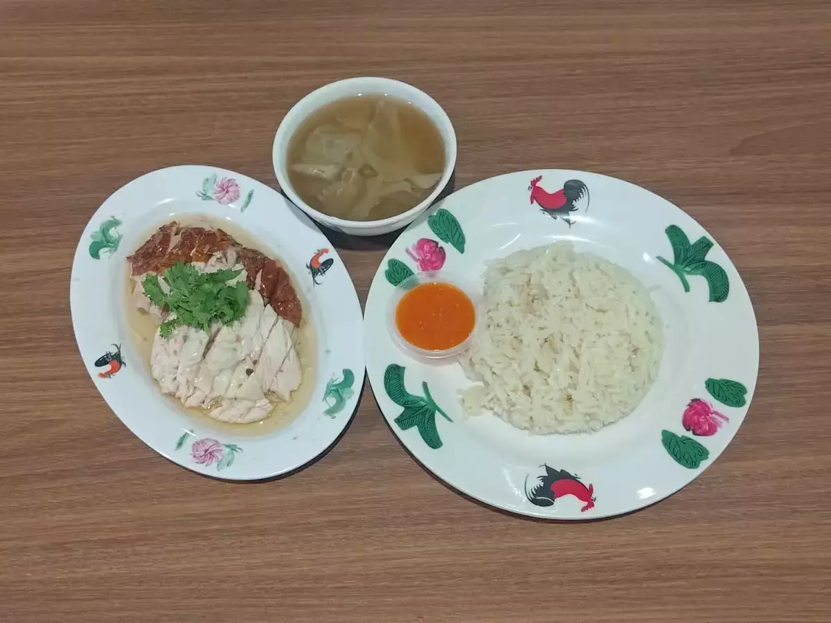 Ah Hwa Hainanese Chicken Rice: Hainanese Chicken & Roast Chicken with Rice & Soup