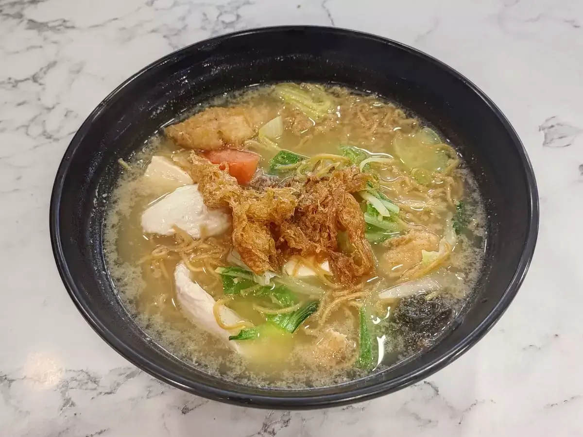 Ah Li Steamboat Fish Soup: Double Fish Soup Yee Mee