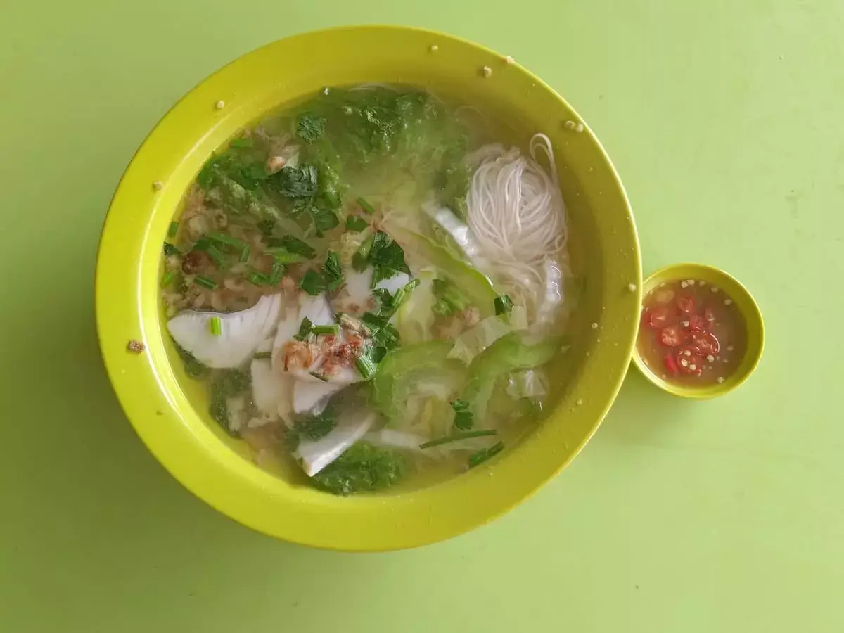 Angel Horse Teochew Fish Soup: Sliced Fish Soup Mee Sua & Chilli