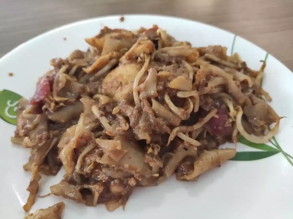 Apollo Fresh Cockle Fried Kway Teow: Fried Kway Teow