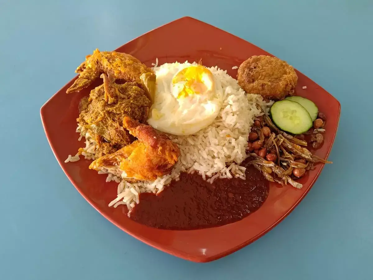 Aroma Nasi Lemak: Nasi Lemak with Beef Rendang, Fried Egg, Begedil, Ikan Bilis Peanuts & Fried Chicken Wing