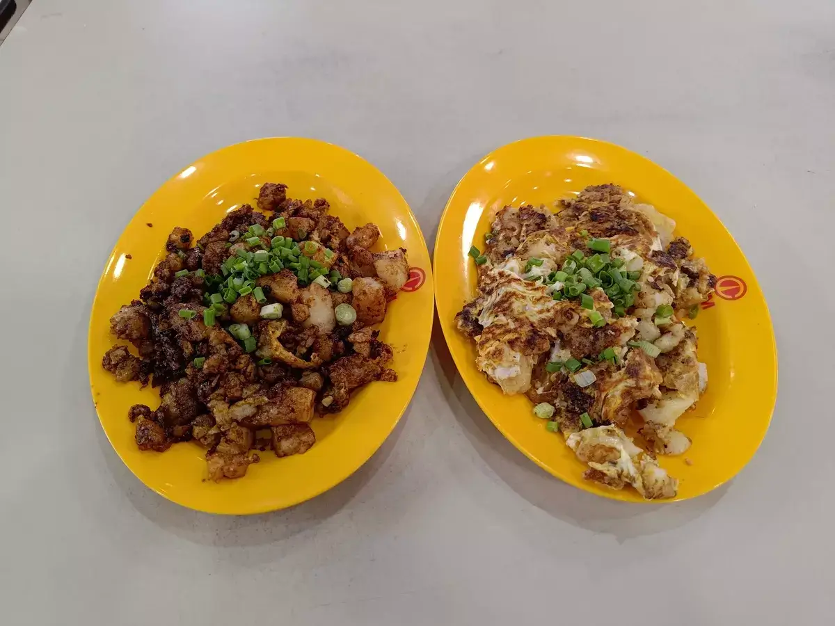 Black White Carrot Cake: Fried Carrot Cake Black & White