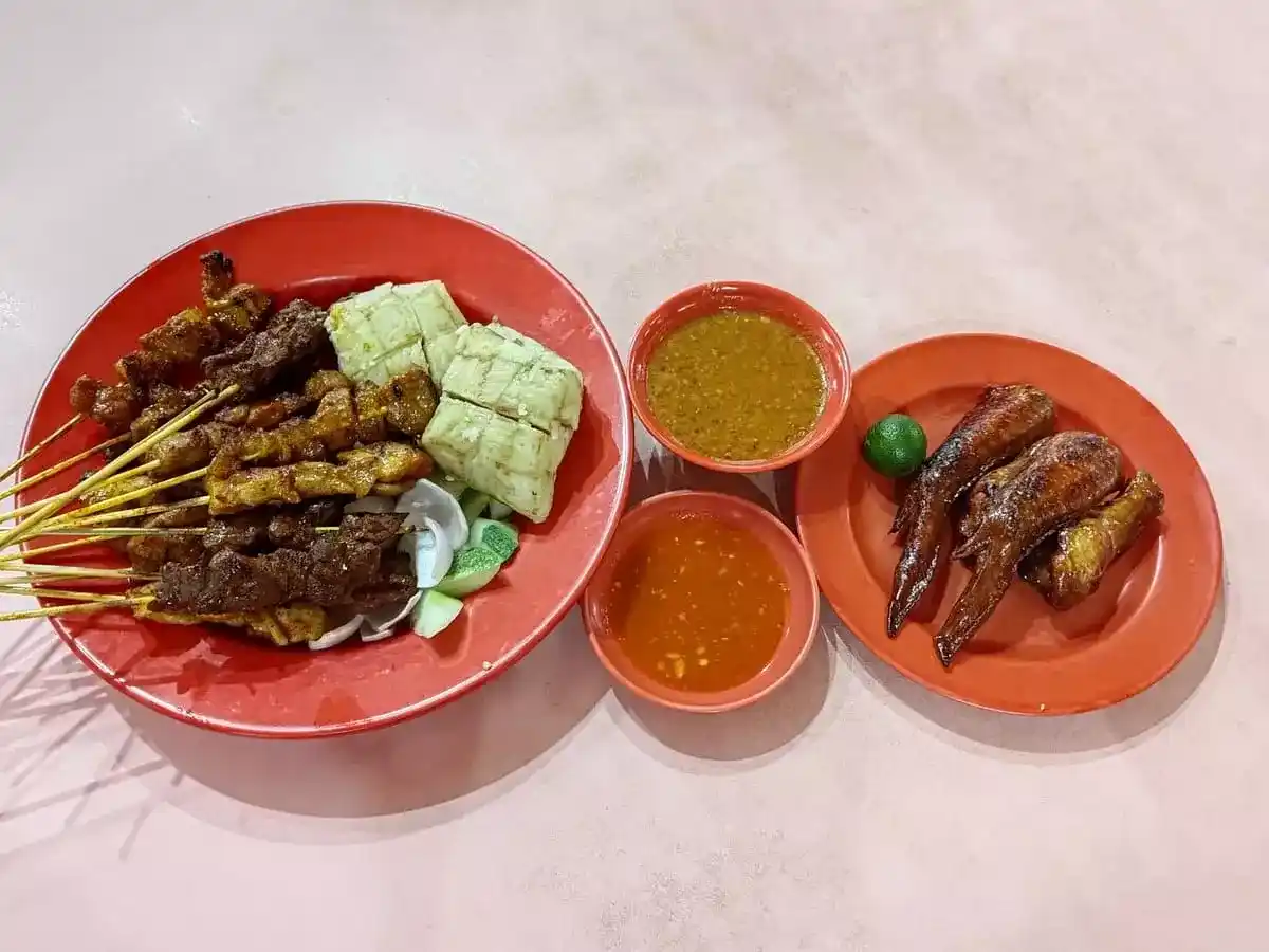 Boon Lay Satay: Assorted Satay & BBQ Chicken Wing