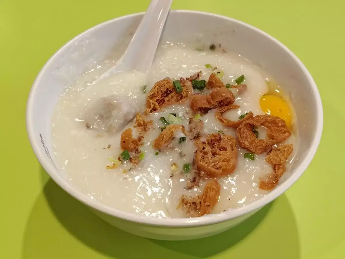 Botak Cantonese Porridge: Meatball Porridge with Egg