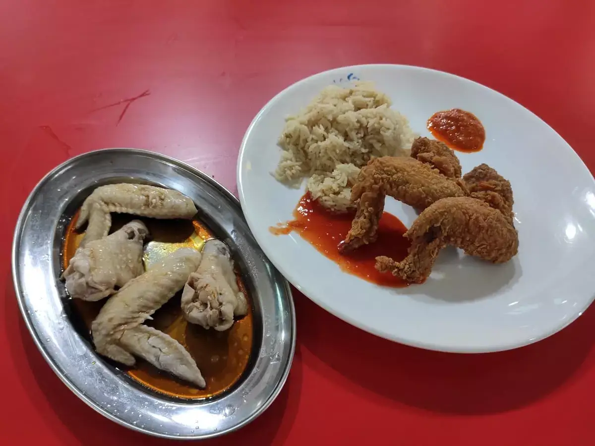 CMeal Fried Chicken: Fried Chicken Wings Rice with Steamed Chicken Wings