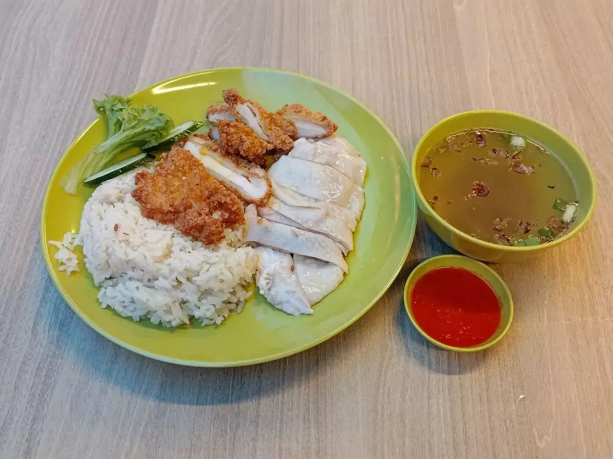 Chicky Fun: Hainanese Chicken & Roast Chicken Rice with Soup