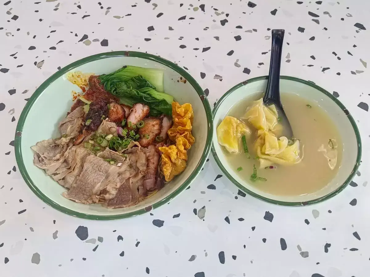 Chun Noodle Bar: Marbled Beef & Char Siew Wanton Mee with Wanton Soup