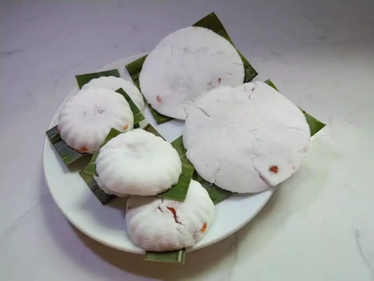 Du Du Cooked Food: Assorted Tutu Kueh