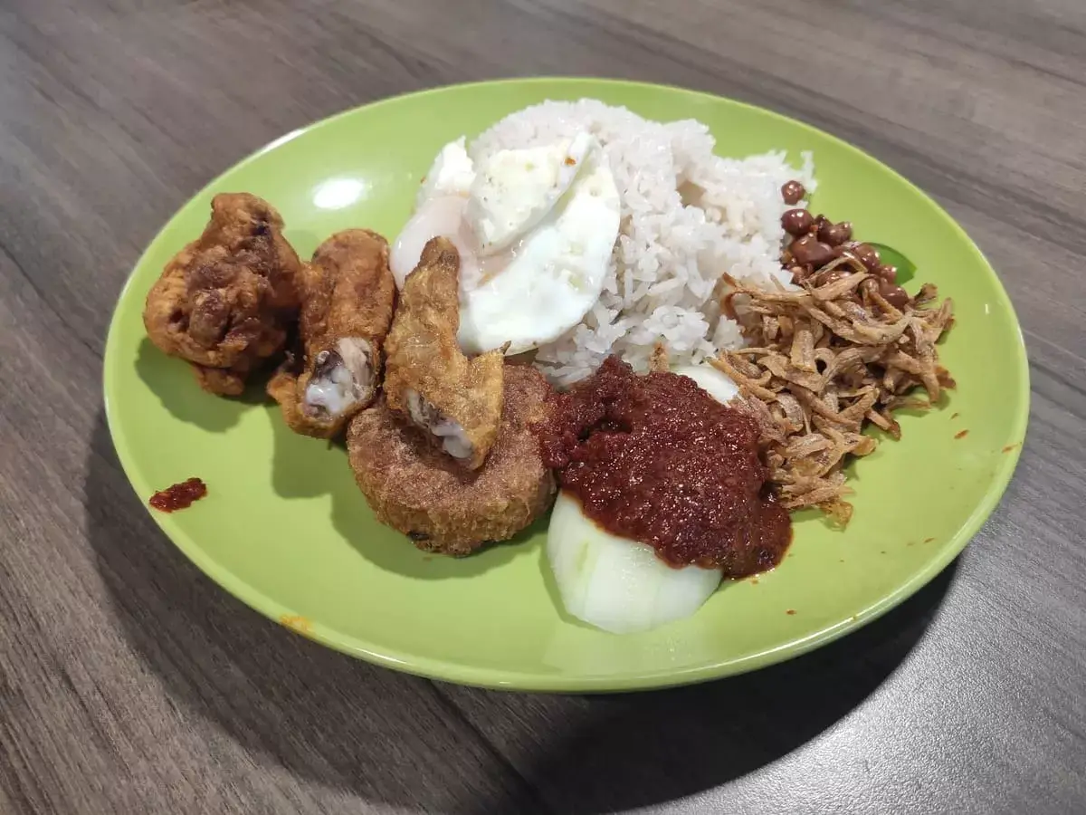 D'Authentic Nasi Lemak: Nasi Lemak with Fried Chicken Wing, Fried Egg, Begedil, Ikan Bilis, Peanuts