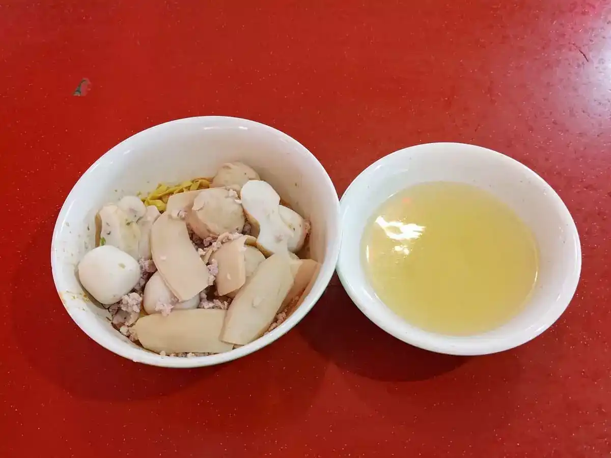 Fang Lin Teochew Noodles: Signature Mee Pok & Soup