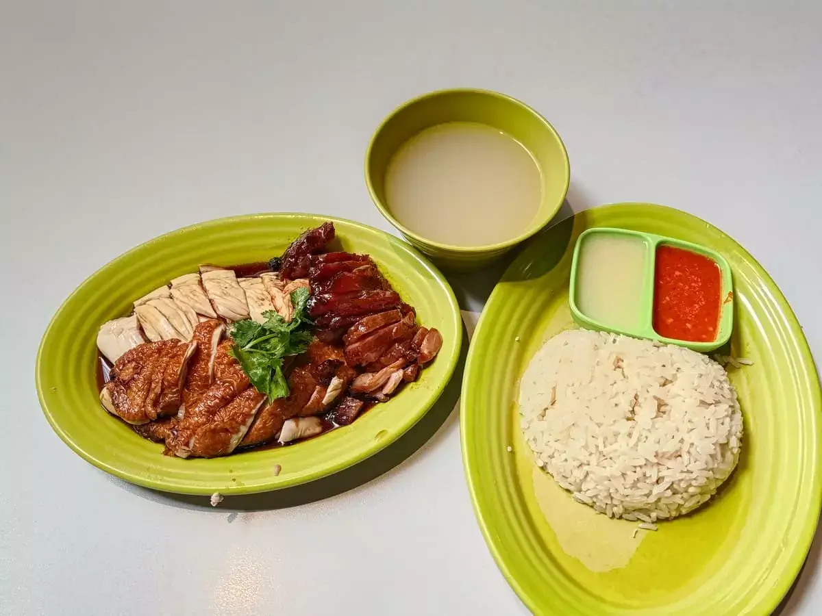 Fitra Chicken Rice: Hainanese Chicken, Roast Chicken, Char Siew Chicken with Rice & Soup