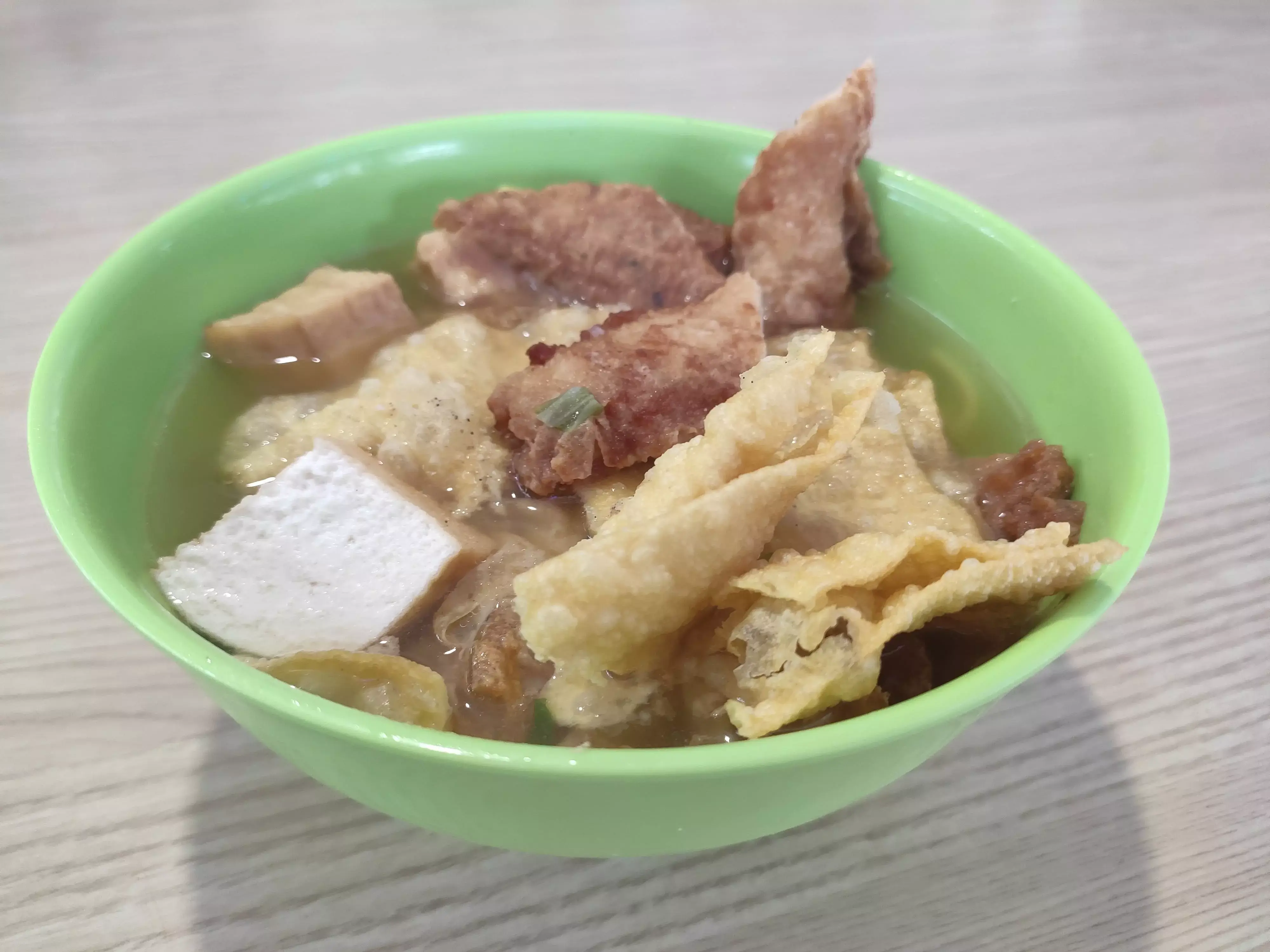 Guan Huat Yong Tau Foo: Yong Tau Foo Soup with Yellow Noodles
