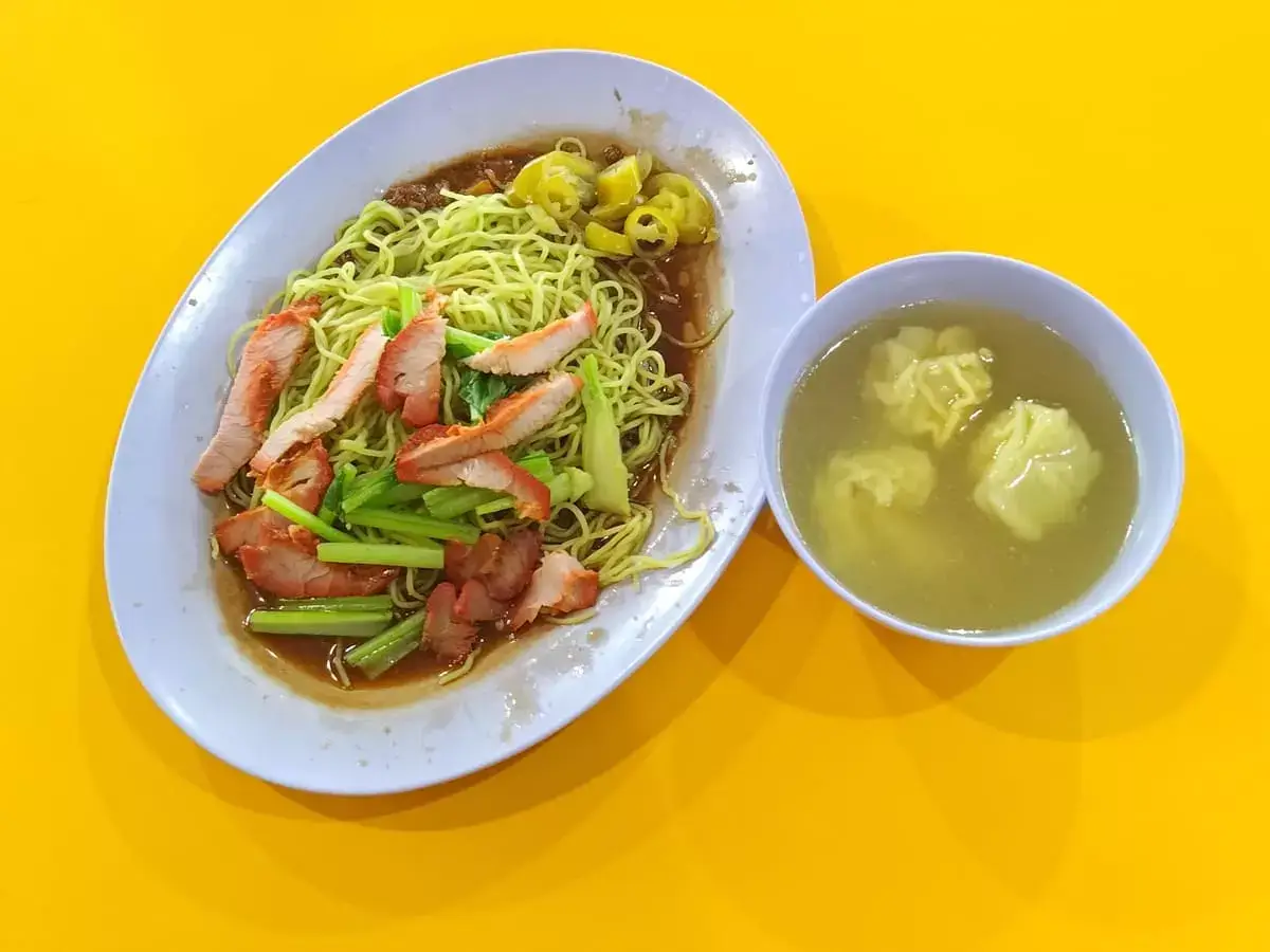 Hock Thye Noodles: Spinach Wanton Mee & Soup