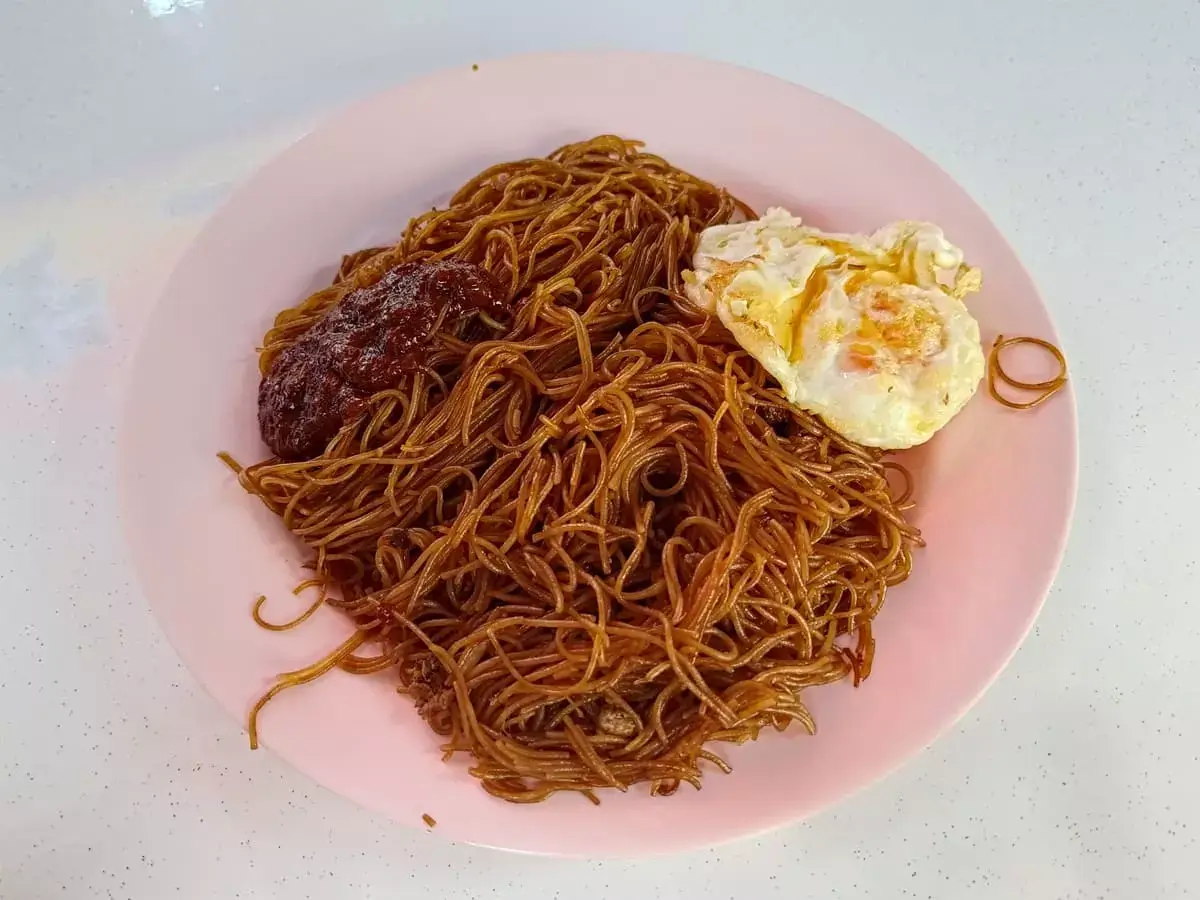Jia Tian Can Shi Economical Bee Hoon: Fried Mee Hoon with Fried Egg