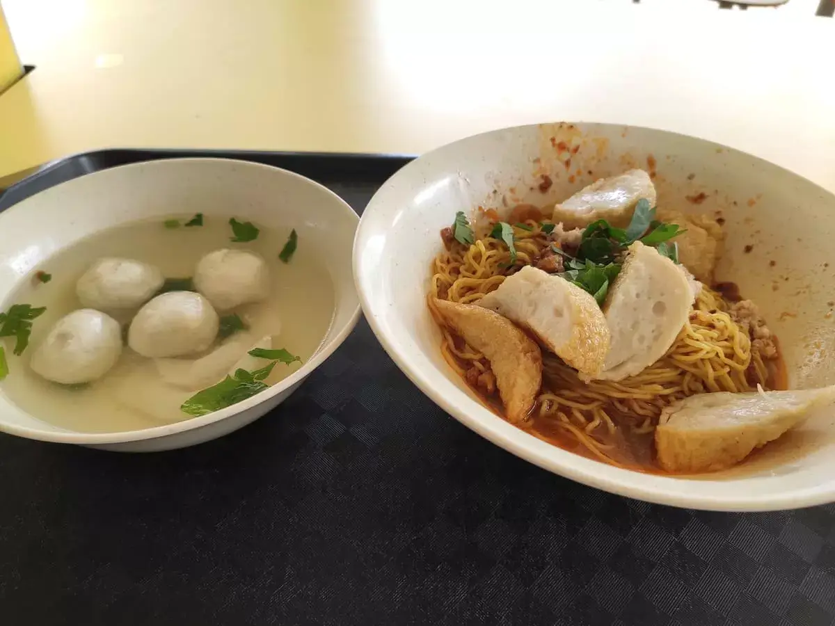 Khin Kee Fishball Kway Teow: Mee Kia & Fishball, Fish Dumpling Soup
