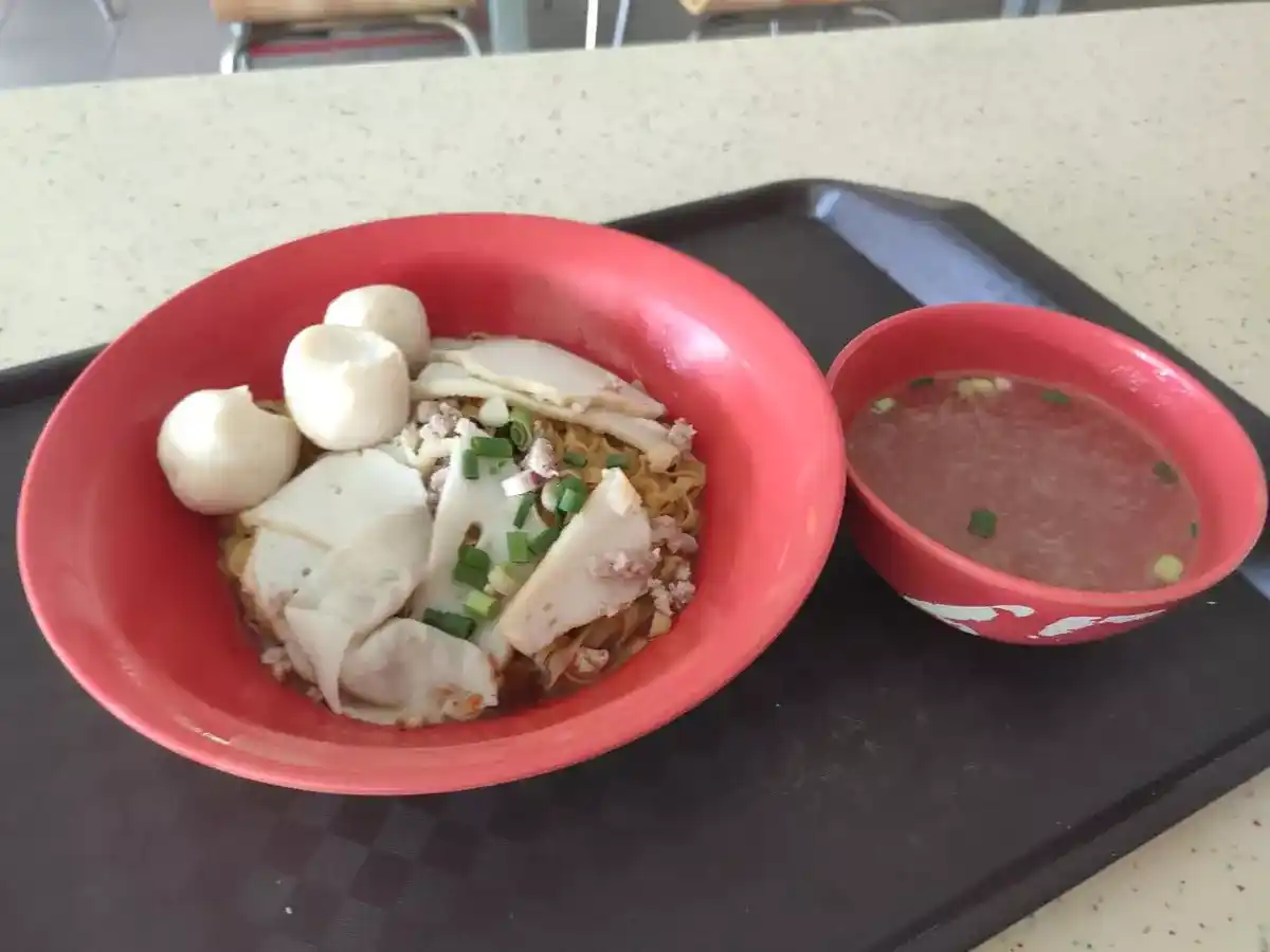 Kim Fa Fish Ball Minced Meat Noodle: Mee Pok & Soup