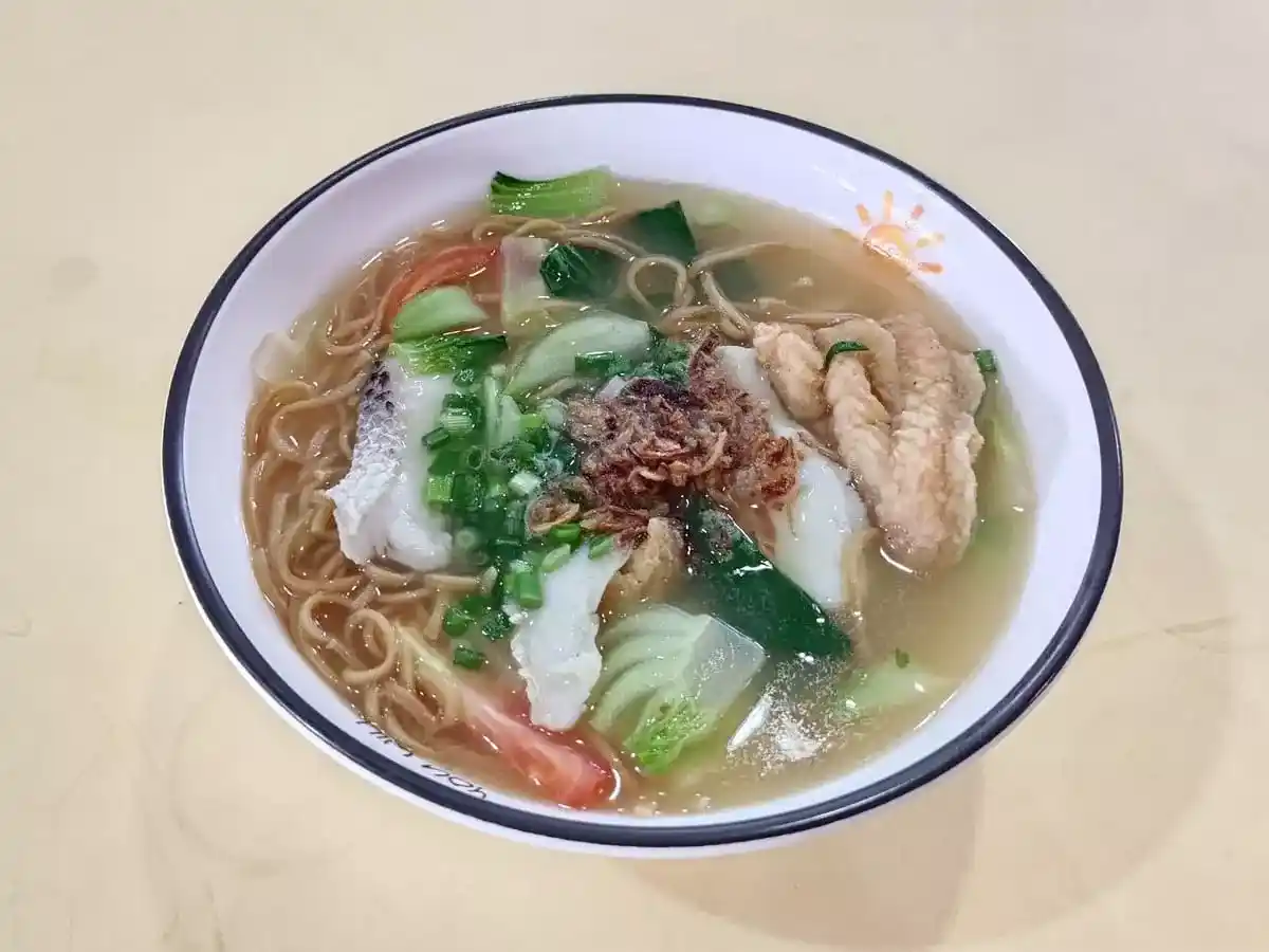 Kou Fu Le Fish Soup: Double Fish Yee Mee