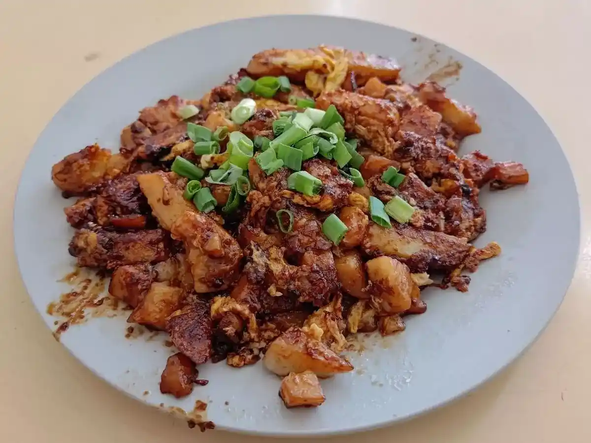 Lian Xing Kueh: Fried Carrot Cake Black