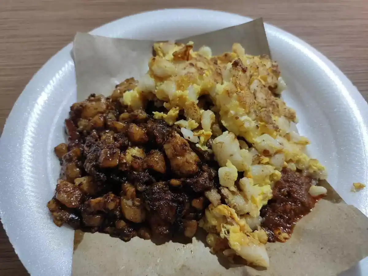 Lim Hai Sheng Carrot Cake: Fried Carrot Cake Yuan Yang