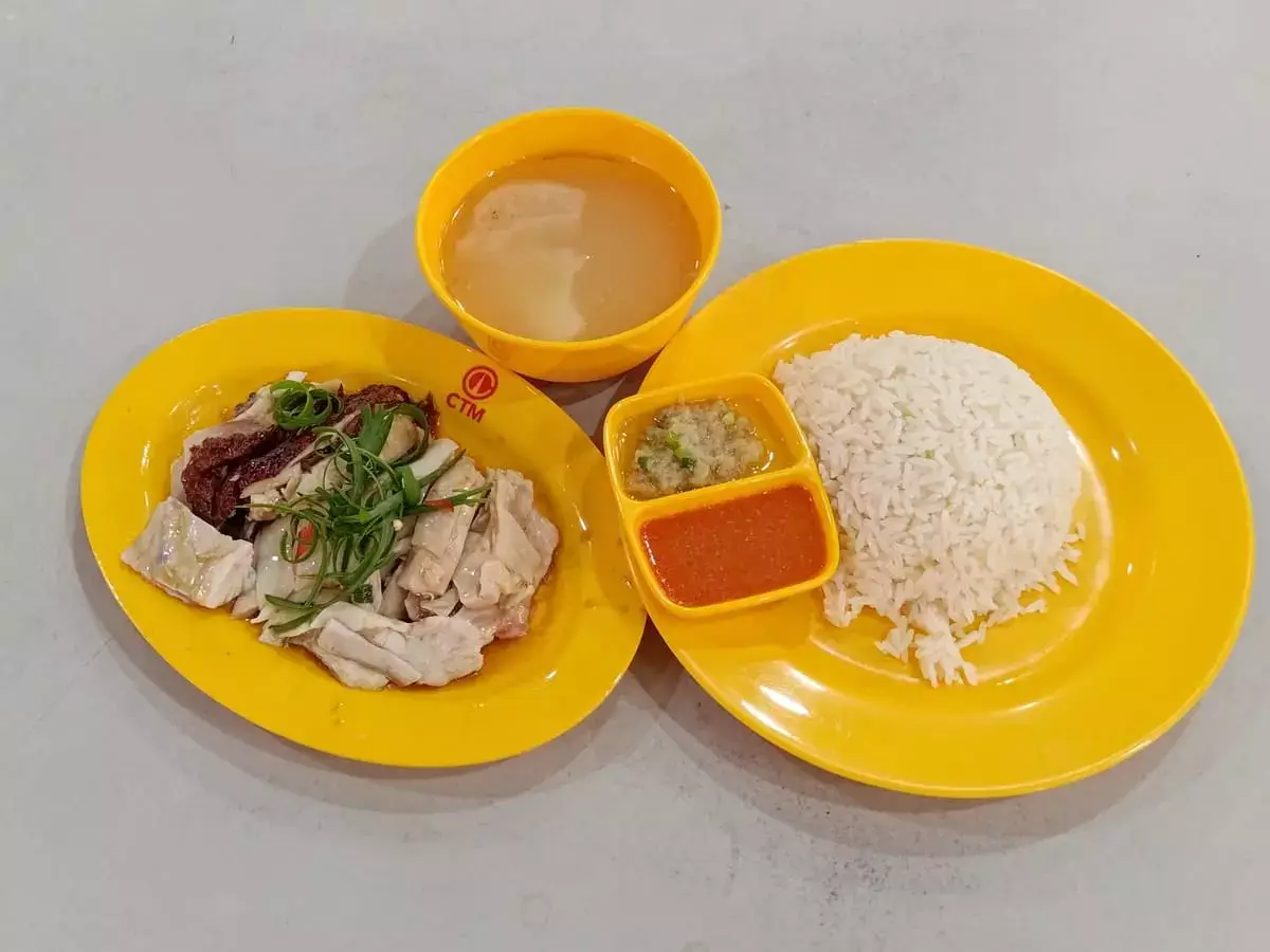 Louis Chicken Rice: Hainanese Chicken & Roast Chicken with Rice & Soup