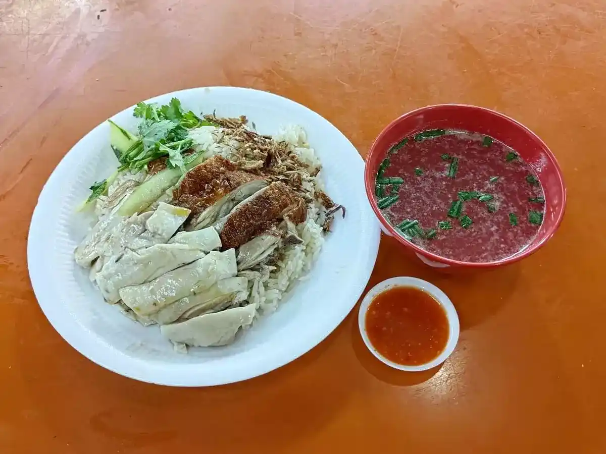 Maxwell Hainanese Chicken Rice: Haianese Chicken & Roast Chicken Rice with Soup