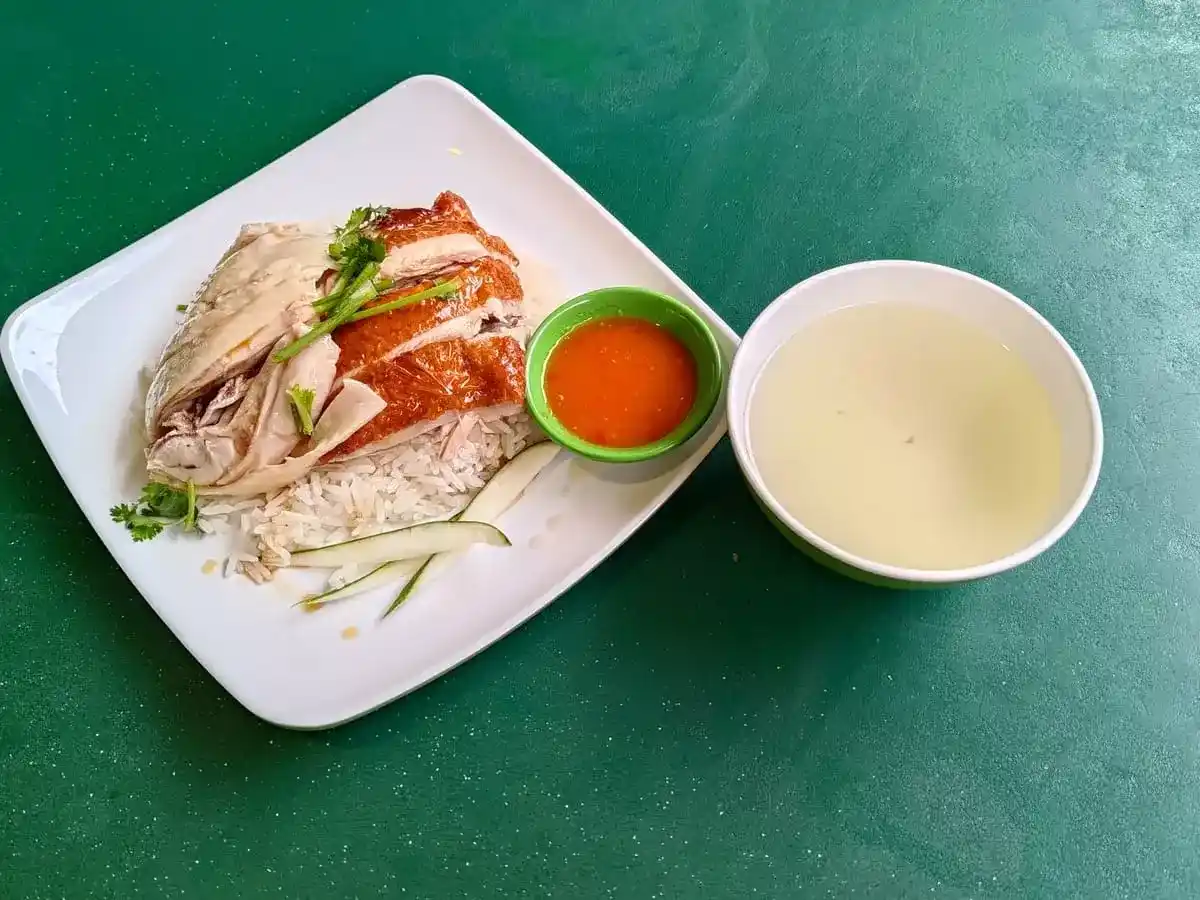 Old Kampung Hainanese Chicken Rice: Hainanese Chicken & Roast Chicken Rice with Soup