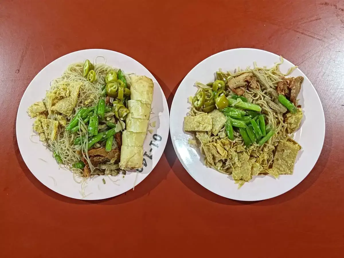 San Yuan Vegetarian: Fried Mee Hoon & Fried Noodles