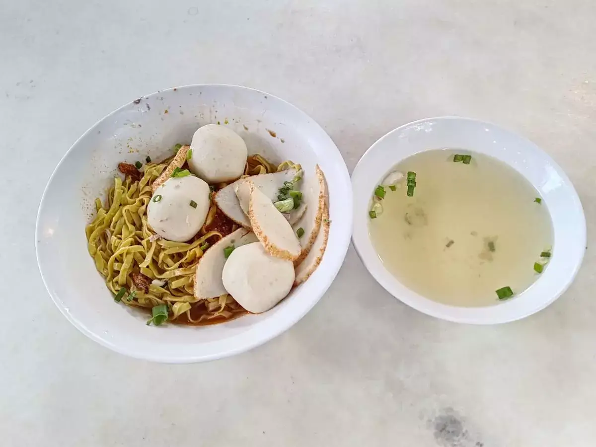 Seng Huat Bak Chor Mee: Fishball Mee Pok & Soup