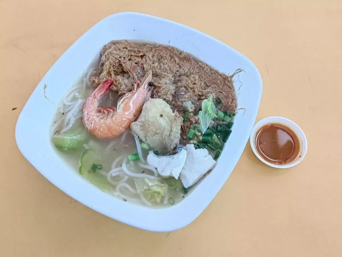 Song Fish Soup: 3-in-1 Fish Soup Thick Mee Hoon & Chilli Sauce