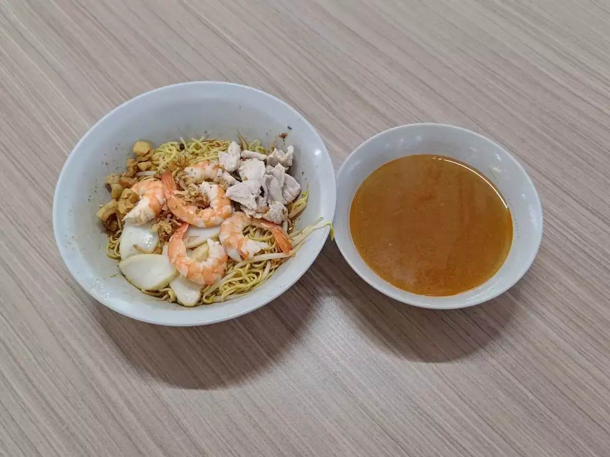 Soon Huat Prawn Noodle: Prawn Mee Mee Kia Dry & Soup
