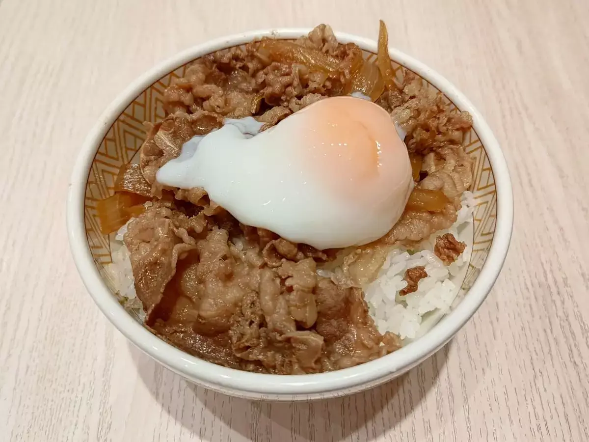 Sukiya: Half Boiled Egg Gyudon