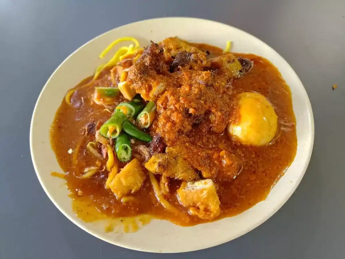 Taman Selera West Coast: Mee Rebus with Satay