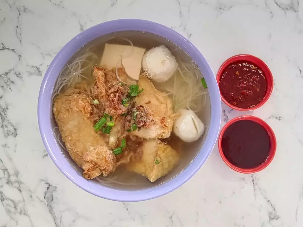 Tiong Bahru Yong Tao Hu: Yong Tau Foo Mee Hoon Soup & Sauce