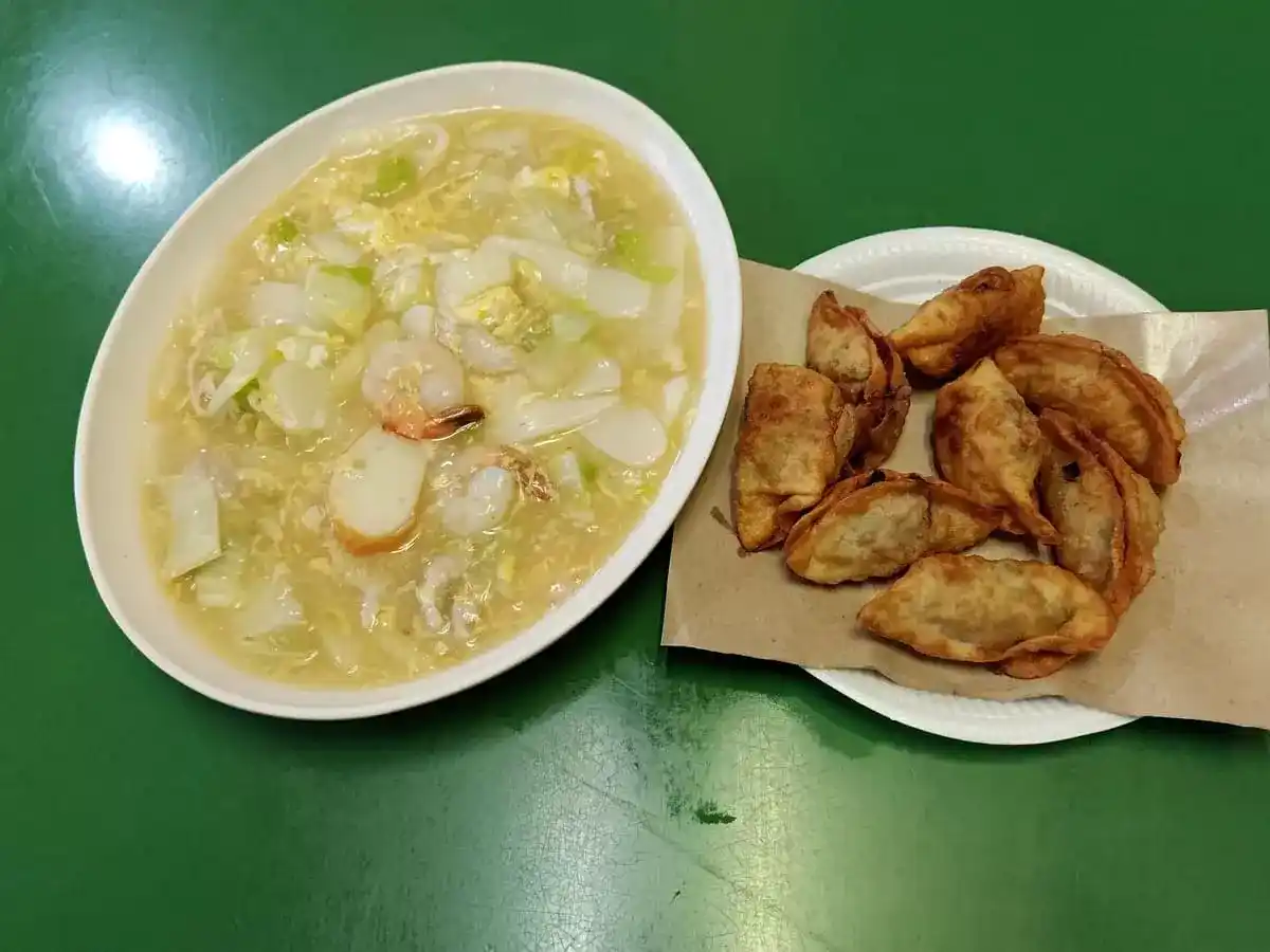 Tong Xin Ju Special Shanghai Tim Sum: Shanghai Rice Cake & Fried Dumplings