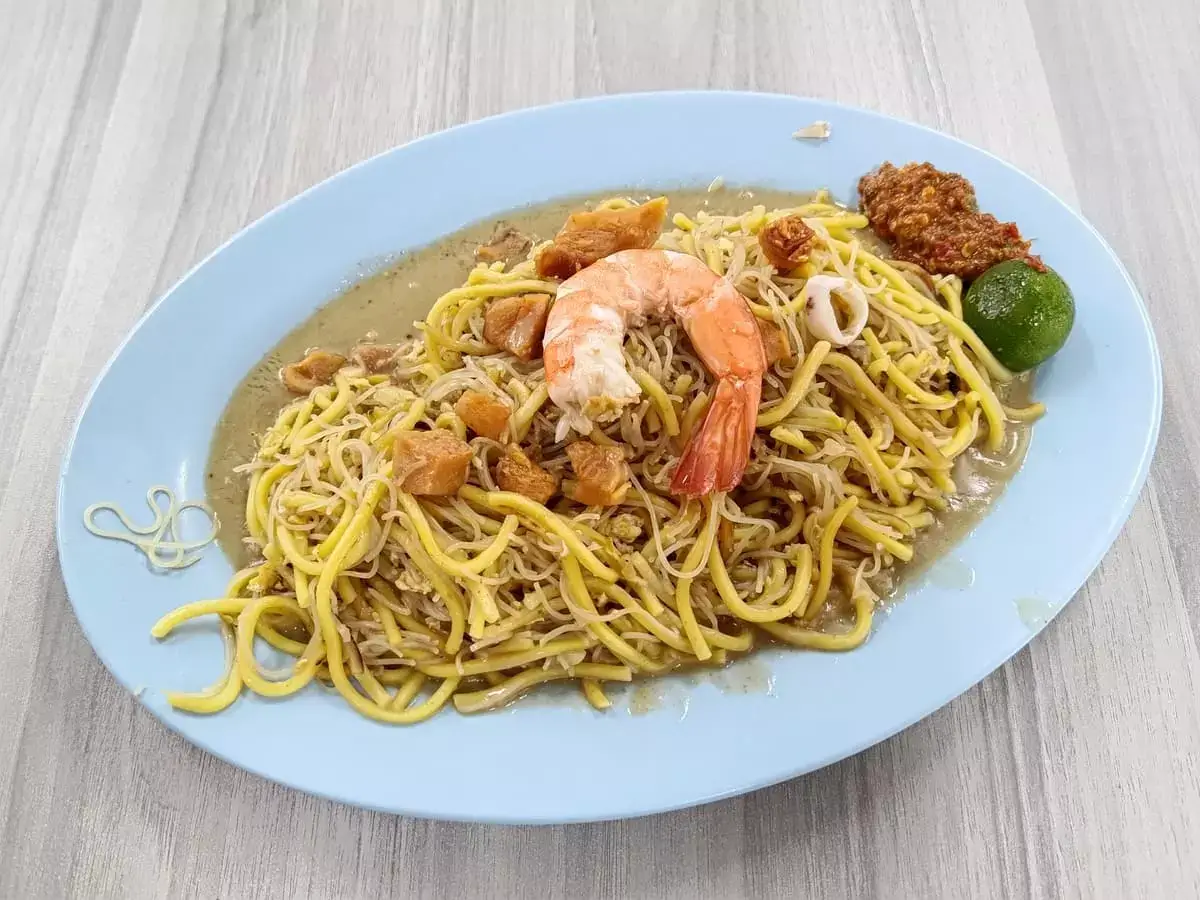 Uncle Peter Hokkien Mee: Fried Hokkien Mee