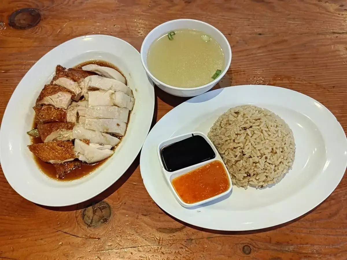 Wee Nam Kee Chicken Rice: Hainanese Chicken & Roast Chicken with Rice & Soup
