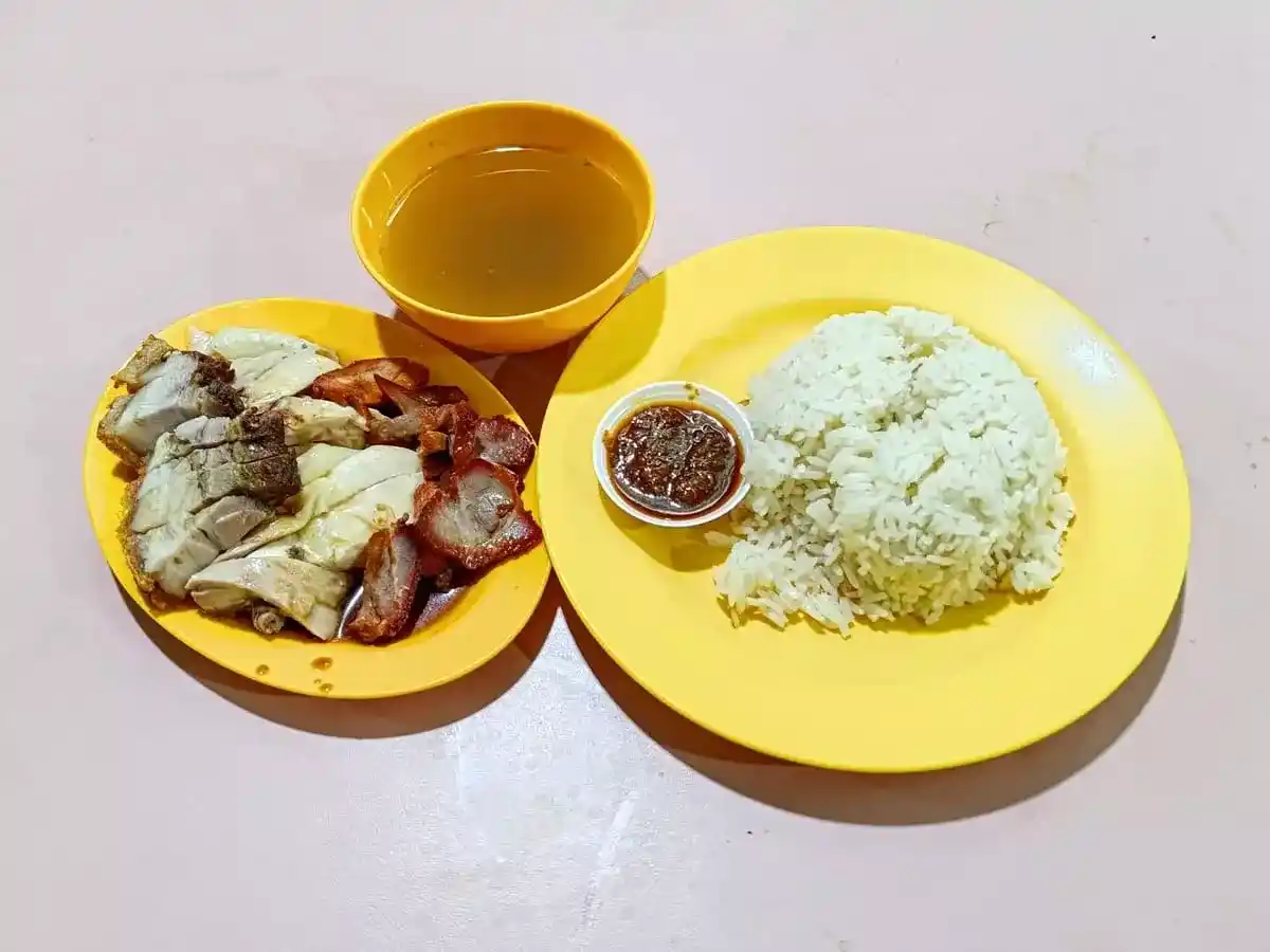 Wong Kee Hainanese Chicken Rice: Hainanese Chicken, Char Siew, Siu Yuk Rice & Soup