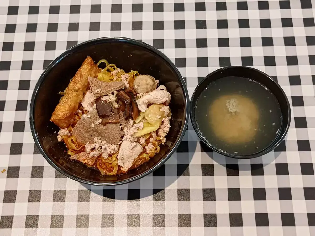 Xiang Chi Mian Traditional Bak Chor Mee: Signature Bak Chor Mee Mee Pok & Soup