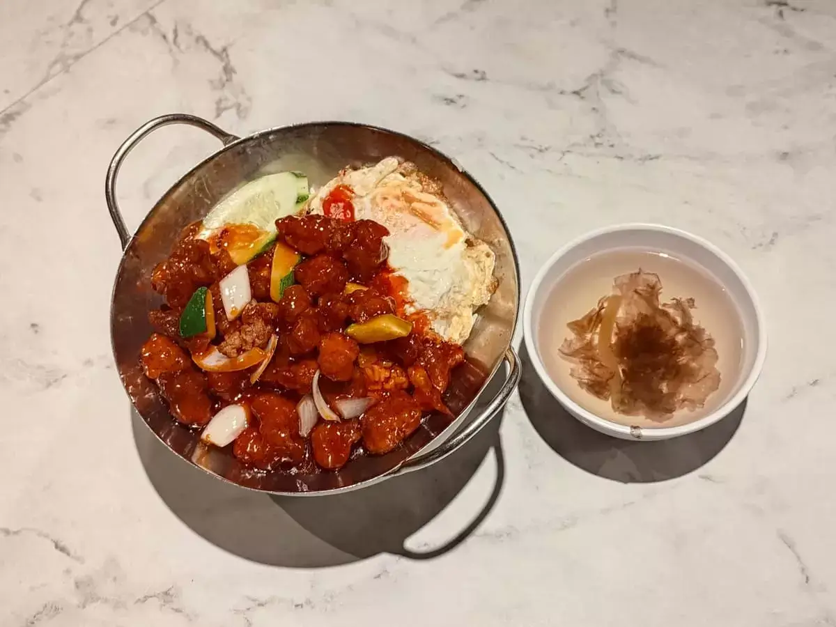 Ya Fu Mini Wok Delights: Sweet Sour Pork Rice & Soup