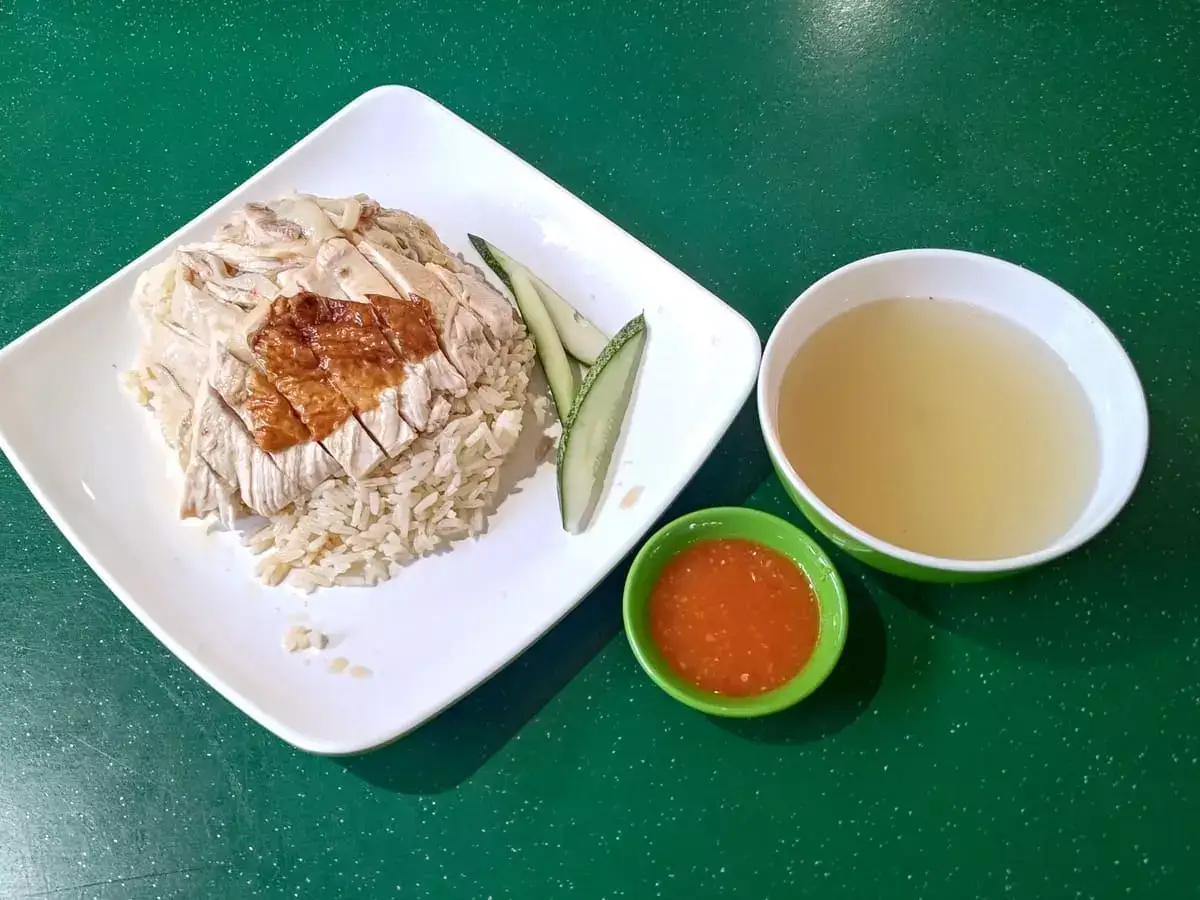 Yan Kee Hainanese Chicken Rice: Hainanese Chicken & Roast Chicken Rice with Soup