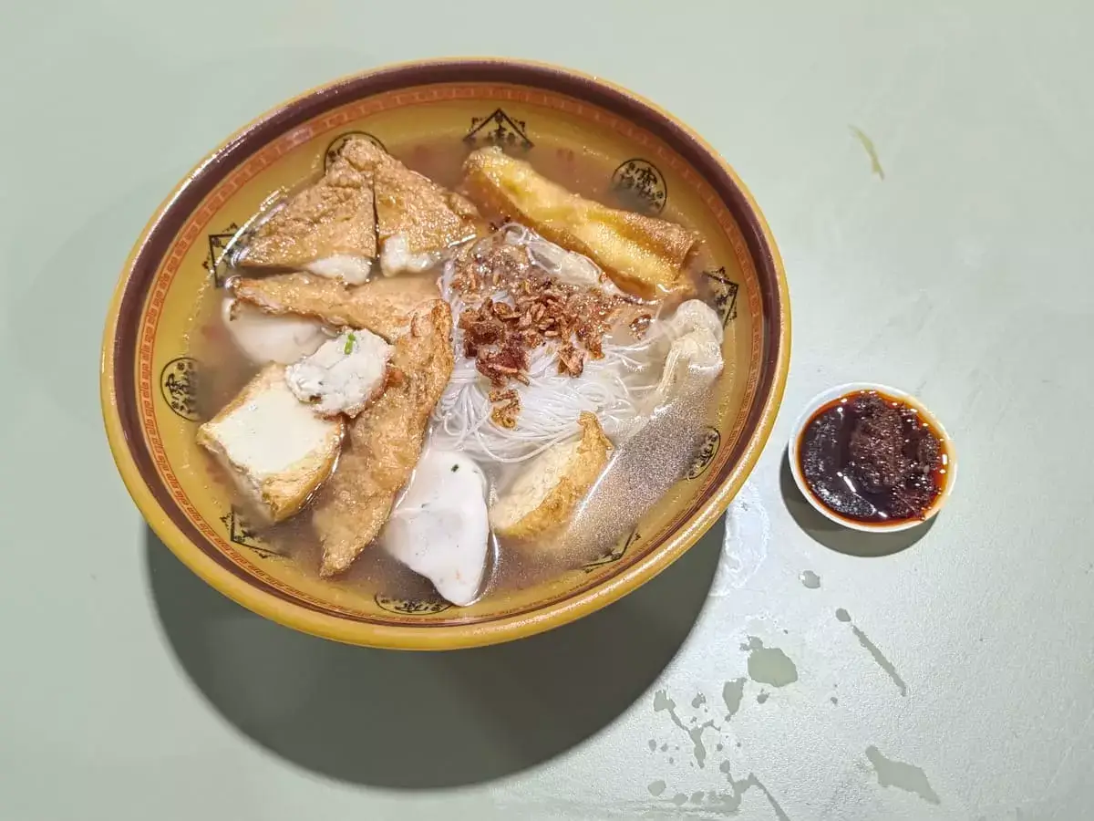 Yixin Yong Tau Foo & Lok Lok: Soup Yong Tau Foo Mee Hoon & Chilli