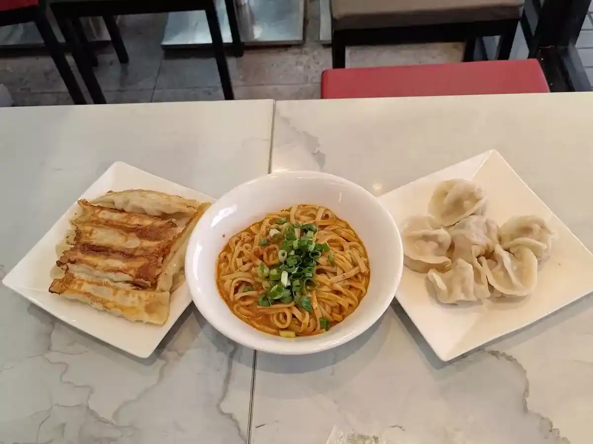 Bafang Yunji: Cabbage & Pork Guo Tie, Noodles with Homemade Sauce, Cabbage & Pork Boiled Dumplings